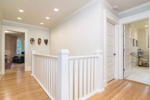 Entry Way - 9 Harkness Rd, Pelham, MA 01002 photo 4 of 4