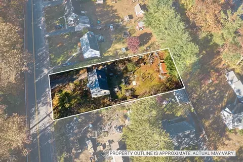 View/Area - 5 Lownds Ave, Easthampton, MA 01027 photo 2 of 7