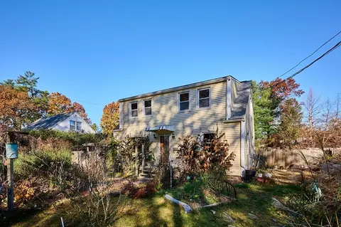 Exterior - 5 Lownds Ave, Easthampton, MA 01027 photo 1 of 6