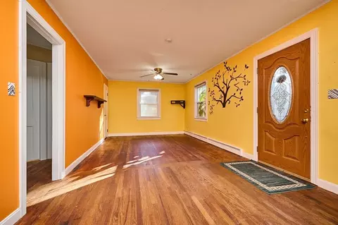 Living - 5 Lownds Ave, Easthampton, MA 01027 photo 1 of 4