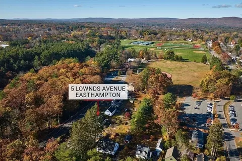 View/Area - 5 Lownds Ave, Easthampton, MA 01027 photo 3 of 7