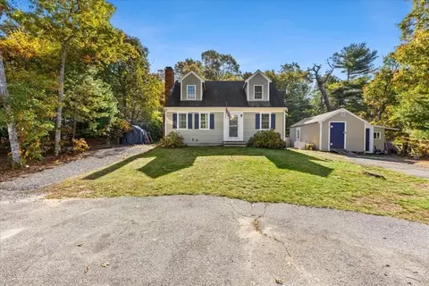 30 Howard Ave, Bourne, MA 02532