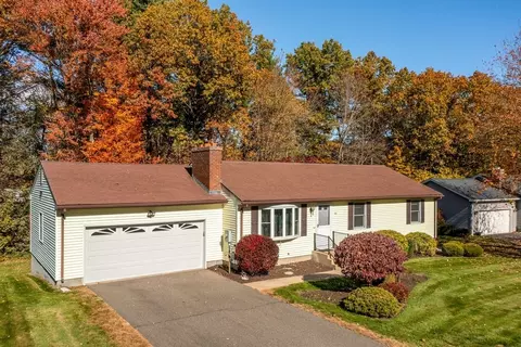 33 Sterling Dr, Easthampton, MA 01027