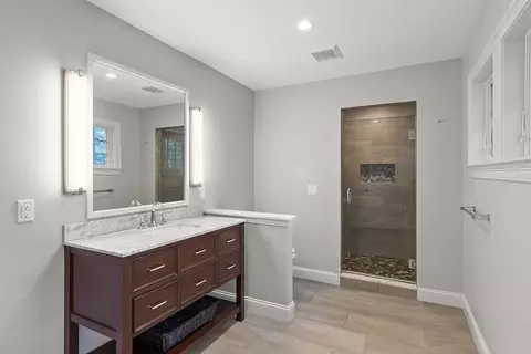 Bath - 18 S Shaker Rd # A, Harvard, MA 01451 photo 3 of 5