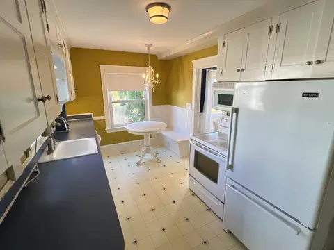 26 Goddard St, Fall River, MA 02720 photo 19
