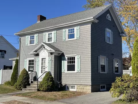 26 Goddard St, Fall River, MA 02720