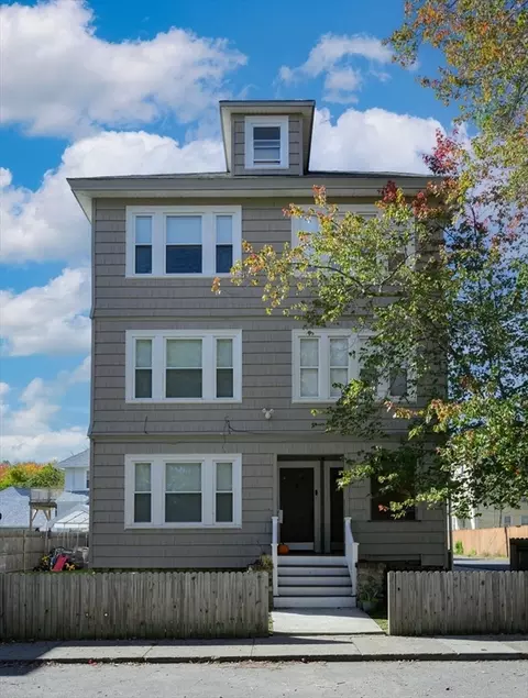 19 Oliver St, Milford, MA 01757