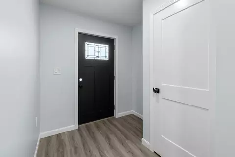 Entry Way - 79 Hunter #NA, Fall River, MA 02721 photo 3 of 3