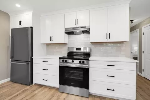 11 Leon St, Marshfield, MA 02050 photo 6