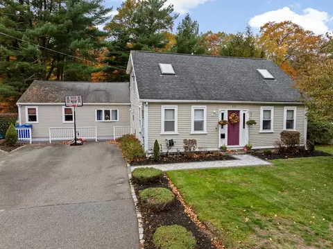 133 Spring St, Rockland, MA 02370