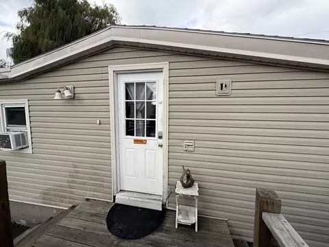 9 Dunn Rd, Revere, MA 02151