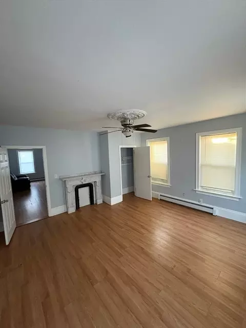 Living - 65 School St, Gardner, MA 01440 photo 2 of 4