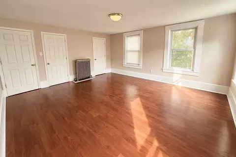 Living - 65 School St, Gardner, MA 01440 photo 3 of 4