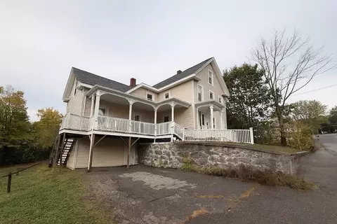 Exterior - 65 School St, Gardner, MA 01440 photo 2 of 3