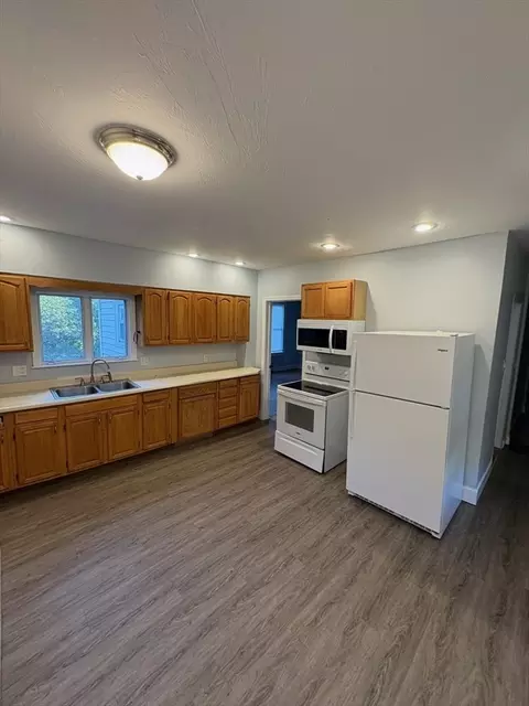 Kitchen - 65 School St, Gardner, MA 01440 photo 1 of 3