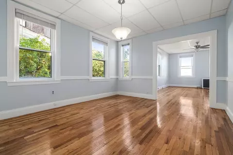 38 Juniper, Boston, MA 02119 photo 6