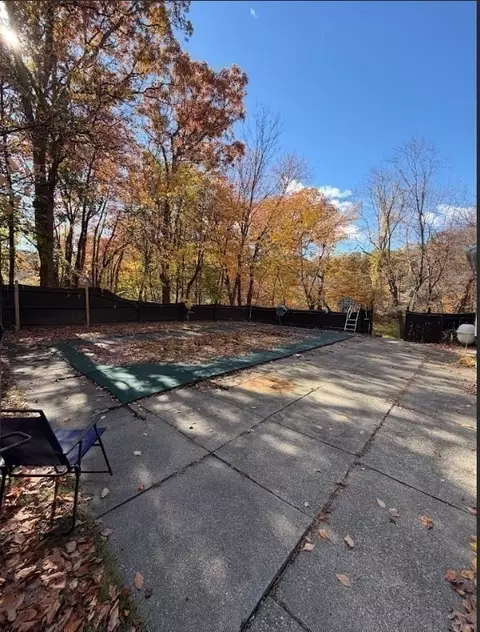 Exterior - 5 Amber St, Worcester, MA 01602 photo 2 of 3