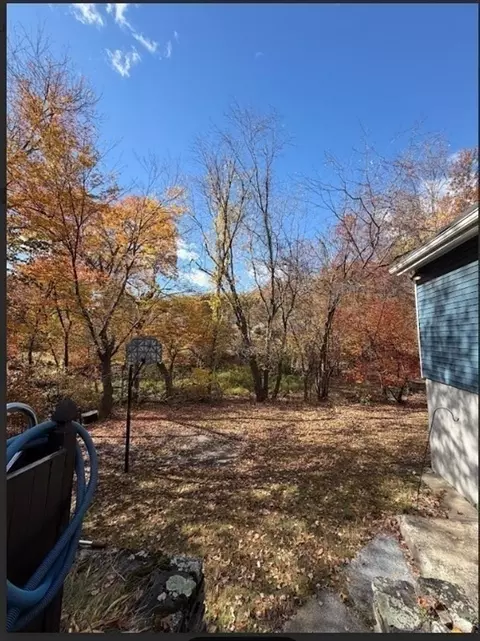 Exterior - 5 Amber St, Worcester, MA 01602 photo 3 of 3