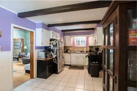 Entry Way - 5 Amber St, Worcester, MA 01602 photo 2 of 3