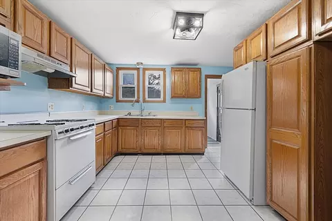 65 Platts Rd, Ashburnham, MA 01430 photo 5