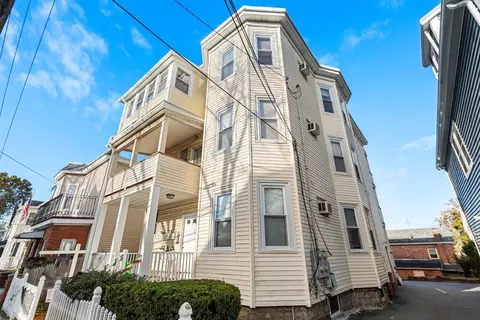 33 Shannon St #3, Boston, MA 02135