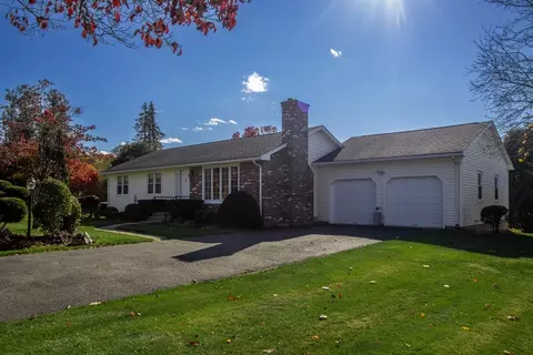 265 Vineland Ave, East Longmeadow, MA 01028