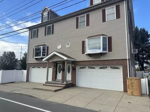 171 Bellrock #171, Everett, MA 02149 photo 2