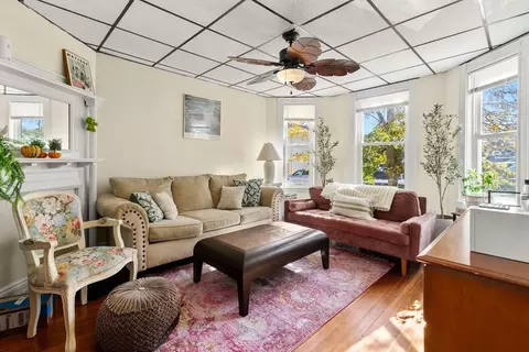 574 E 3rd St, Boston, MA 02127 photo 2