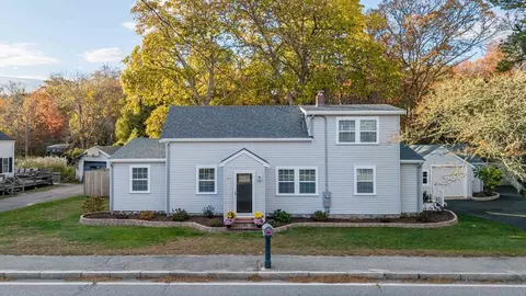 245 Wareham Rd, Marion, MA 02738