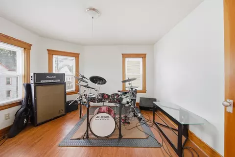 31 Whitcomb St, Webster, MA 01570 photo 8