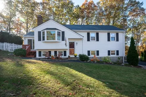 62 Laurel Ln, Bellingham, MA 02019