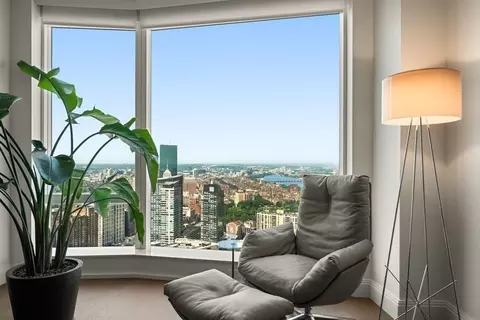 240 Devonshire St #4203, Boston, MA 02110