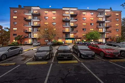1321 Worcester Rd #109, Framingham, MA 01701