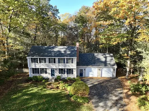 38 Randall Wood Dr, Montague, MA 01351