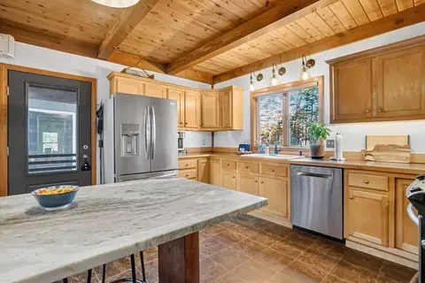 12 Pine Hill Rd, Easthampton, MA 01027 photo 5