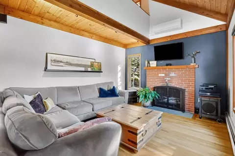 12 Pine Hill Rd, Easthampton, MA 01027 photo 10