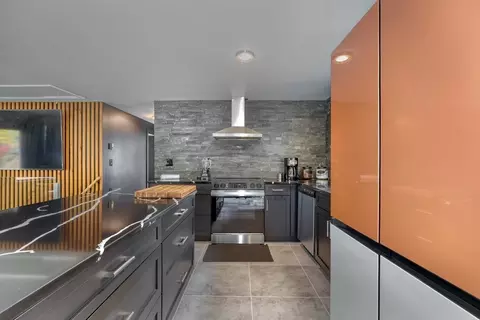 Kitchen - 38 Appleton St, Saugus, MA 01906 photo 3 of 5