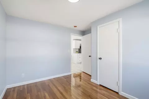 Bedroom - 105 Denwall Dr, Springfield, MA 01119 photo 3 of 6