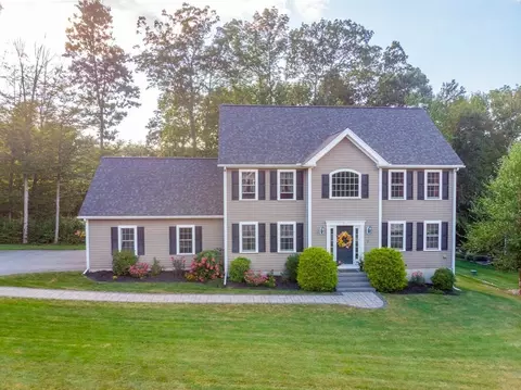 2 Camden Dr, Auburn, MA 01501