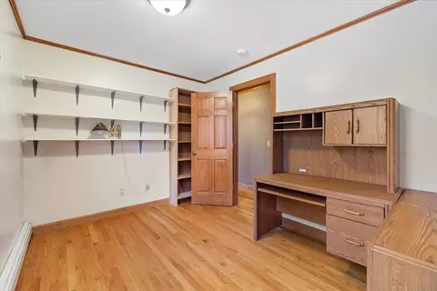 Bedroom - 275 Petersham Rd, Phillipston, MA 01331 photo 3 of 5