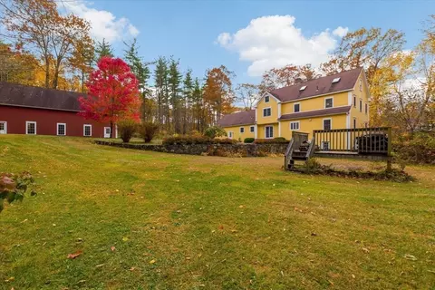 Exterior - 275 Petersham Rd, Phillipston, MA 01331 photo 7 of 8