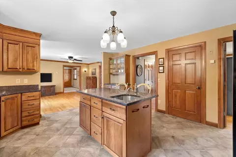Kitchen - 275 Petersham Rd, Phillipston, MA 01331 photo 4 of 5