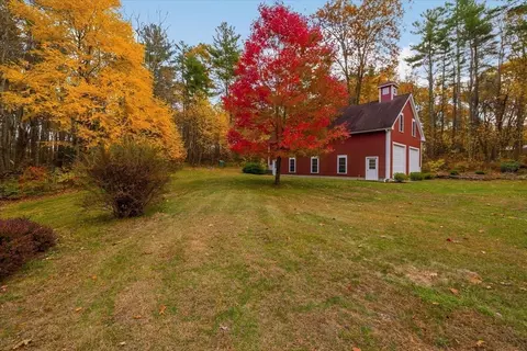 Exterior - 275 Petersham Rd, Phillipston, MA 01331 photo 3 of 8