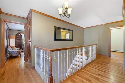 Entry Way - 275 Petersham Rd, Phillipston, MA 01331 photo 3 of 3