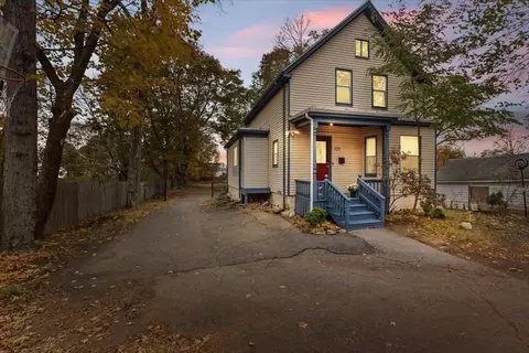 721 Pleasant St, Brockton, MA 02301