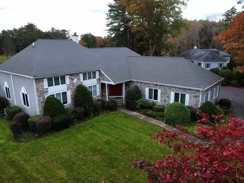 139 Fairway Dr, Halifax, MA 02338