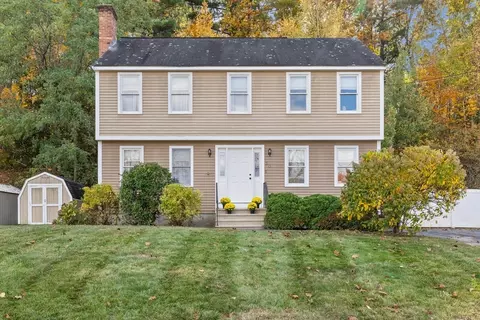 50 Indian Ridge Dr, Leominster, MA 01453