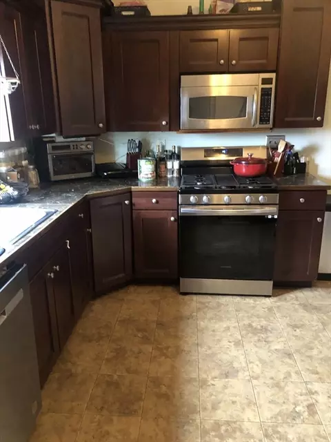 452 Osborn St, Fall River, MA 02724 photo 15