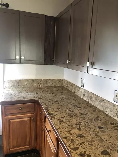 452 Osborn St, Fall River, MA 02724 photo 7