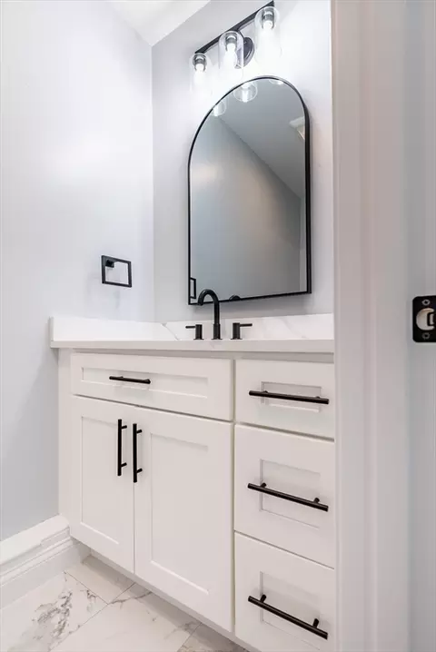Bath - 219 Earle St #3, Fall River, MA 02723 photo 1 of 4